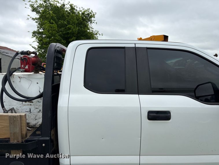 image for item EW1540 2019 Ford F250 Super Duty XL Ext. Cab flatbed pickup truck