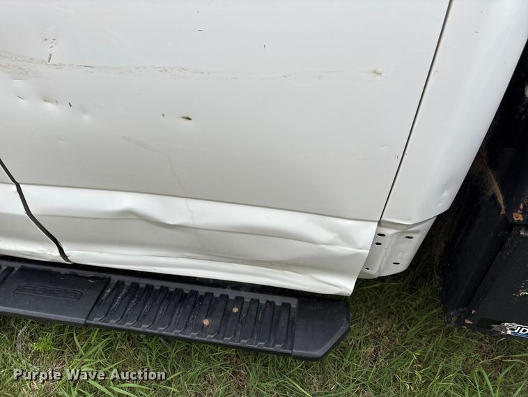 image for item EW1540 2019 Ford F250 Super Duty XL Ext. Cab flatbed pickup truck