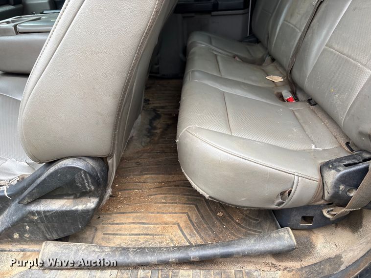 image for item EW1540 2019 Ford F250 Super Duty XL Ext. Cab flatbed pickup truck