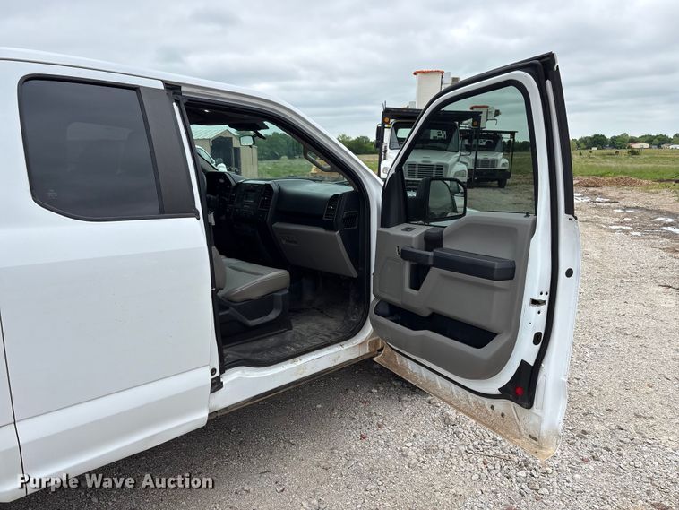 image for item EW1541 2019 Ford F150 XL Ext. Cab pickup truck