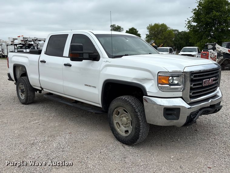 image for item EW1543 2019 GMC Sierra 2500HD Crew Cab pickup truck