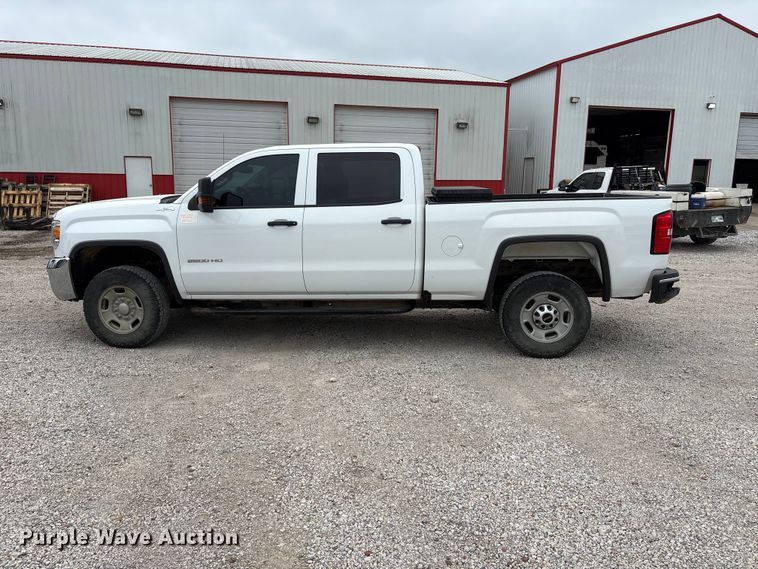 image for item EW1543 2019 GMC Sierra 2500HD Crew Cab pickup truck