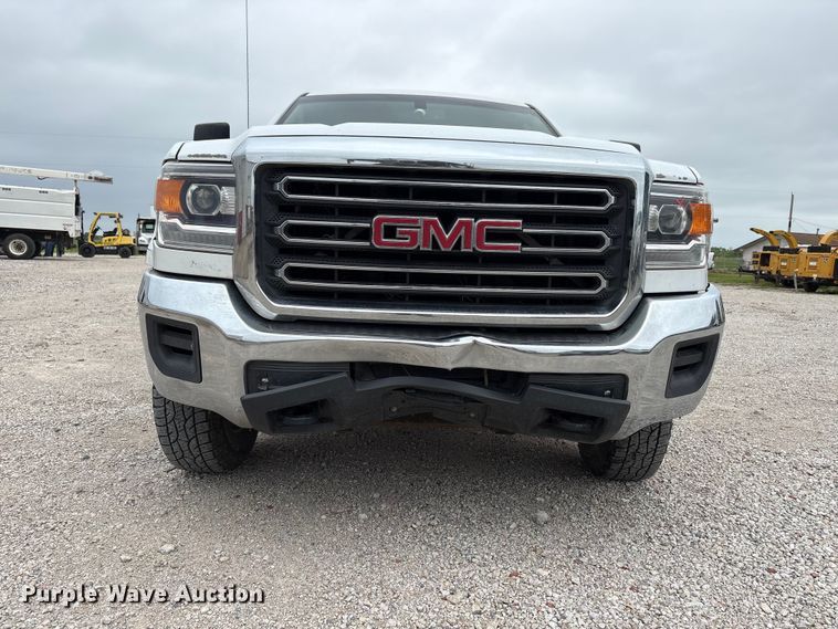 image for item EW1543 2019 GMC Sierra 2500HD Crew Cab pickup truck