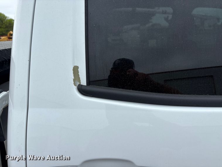 image for item EW1543 2019 GMC Sierra 2500HD Crew Cab pickup truck