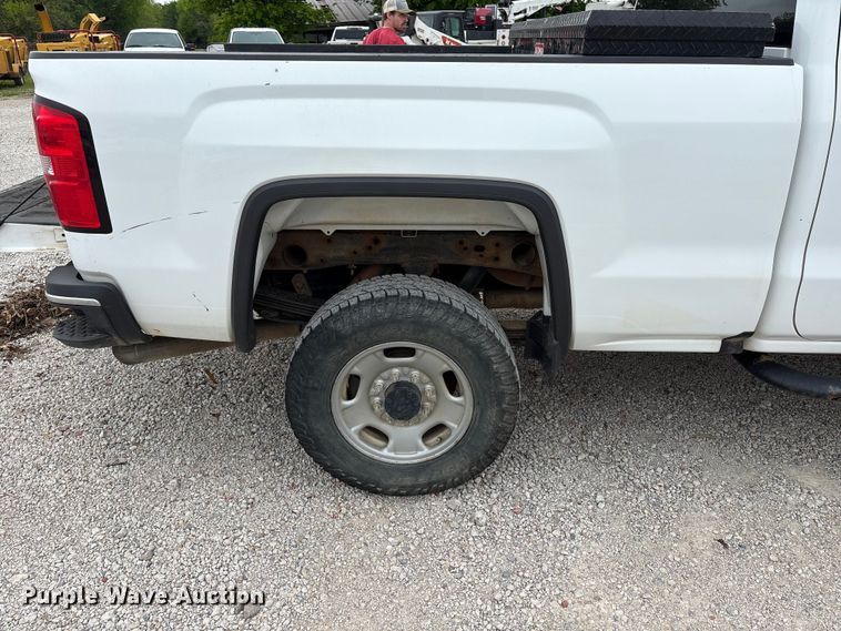 image for item EW1543 2019 GMC Sierra 2500HD Crew Cab pickup truck