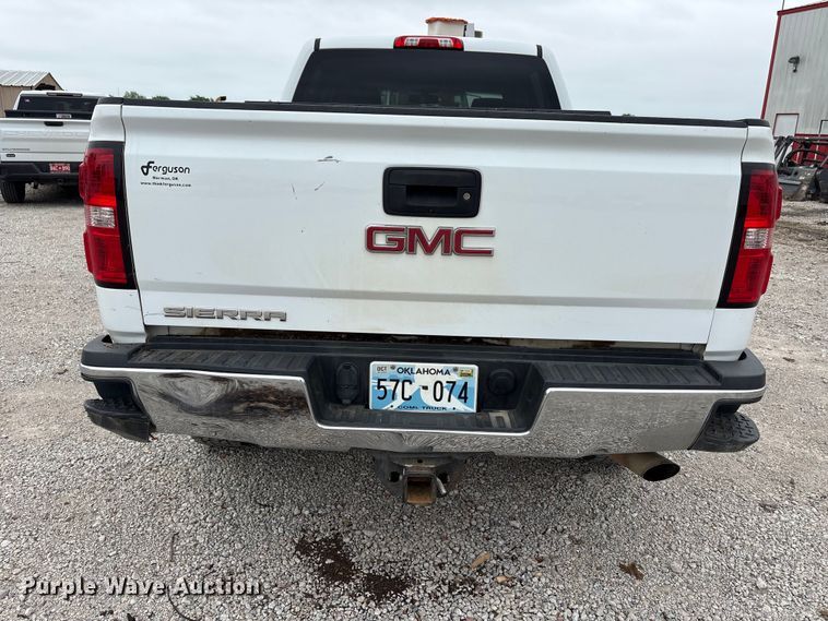 image for item EW1543 2019 GMC Sierra 2500HD Crew Cab pickup truck