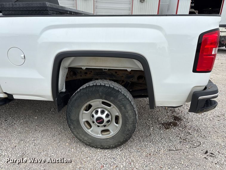 image for item EW1543 2019 GMC Sierra 2500HD Crew Cab pickup truck