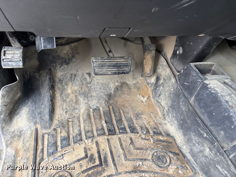 image for item EW1543 2019 GMC Sierra 2500HD Crew Cab pickup truck