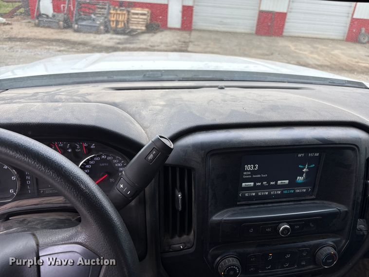 image for item EW1543 2019 GMC Sierra 2500HD Crew Cab pickup truck
