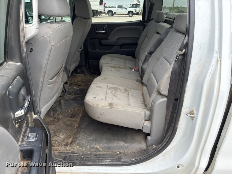 image for item EW1543 2019 GMC Sierra 2500HD Crew Cab pickup truck