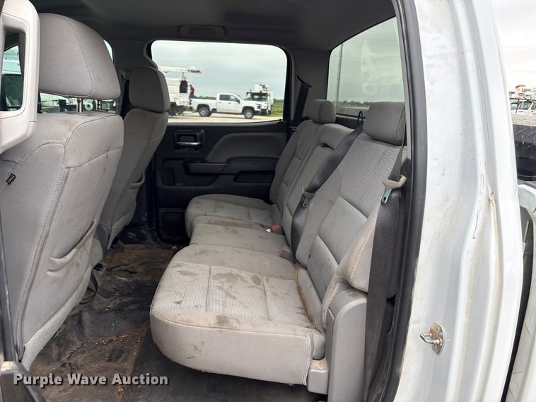 image for item EW1543 2019 GMC Sierra 2500HD Crew Cab pickup truck