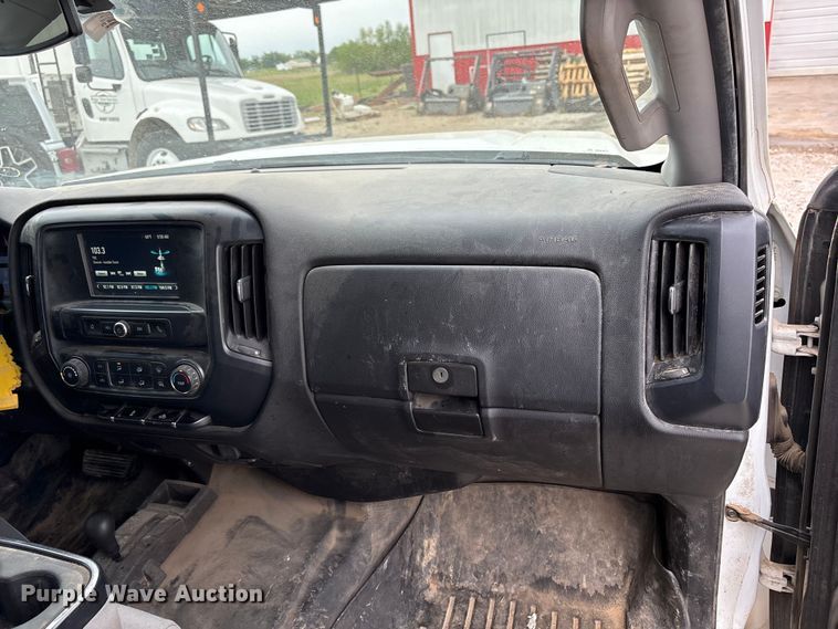 image for item EW1543 2019 GMC Sierra 2500HD Crew Cab pickup truck