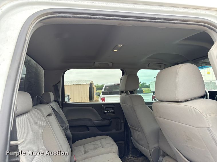 image for item EW1543 2019 GMC Sierra 2500HD Crew Cab pickup truck