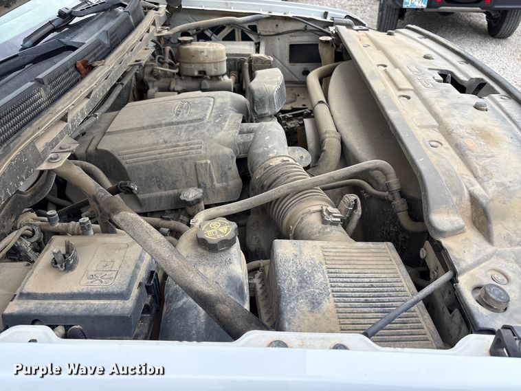 image for item EW1543 2019 GMC Sierra 2500HD Crew Cab pickup truck
