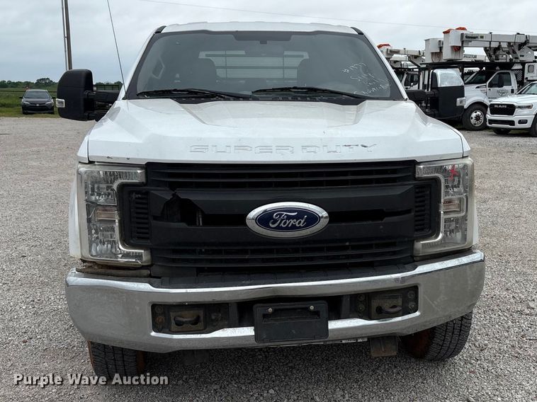 image for item EW1551 2017 Ford F250 Super Duty XL Ext. Cab flatbed pickup truck