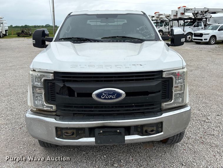 image for item EW1551 2017 Ford F250 Super Duty XL Ext. Cab flatbed pickup truck
