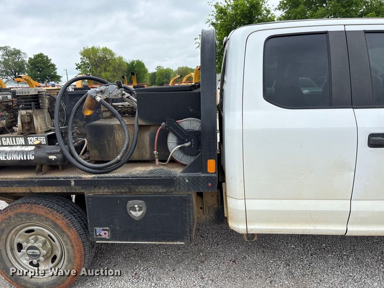image for item EW1551 2017 Ford F250 Super Duty XL Ext. Cab flatbed pickup truck