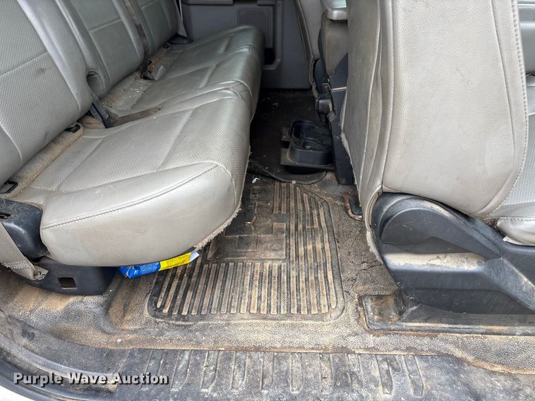 image for item EW1551 2017 Ford F250 Super Duty XL Ext. Cab flatbed pickup truck