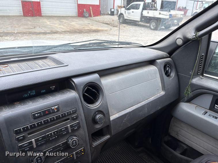 image for item EW1552 2014 Ford F150 XL Ext. Cab pickup truck