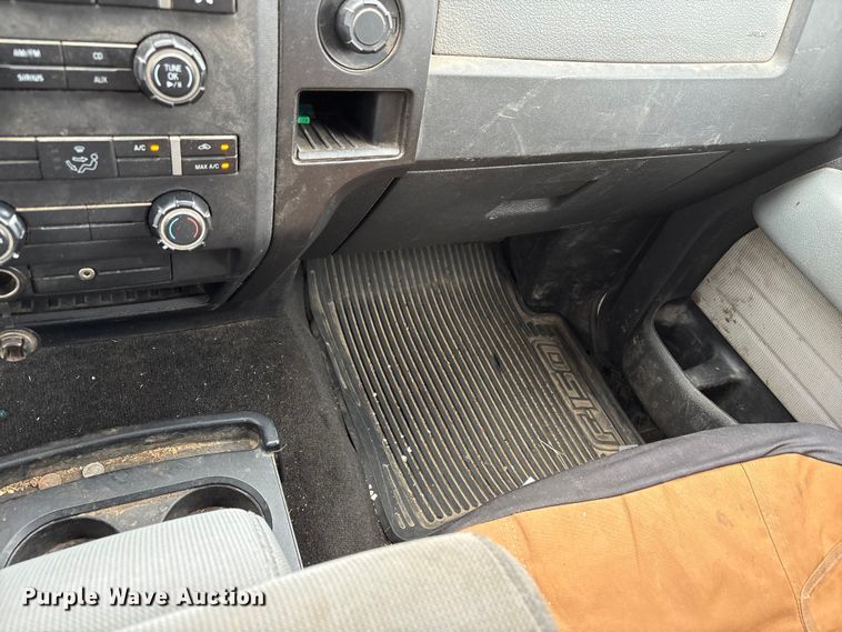 image for item EW1552 2014 Ford F150 XL Ext. Cab pickup truck