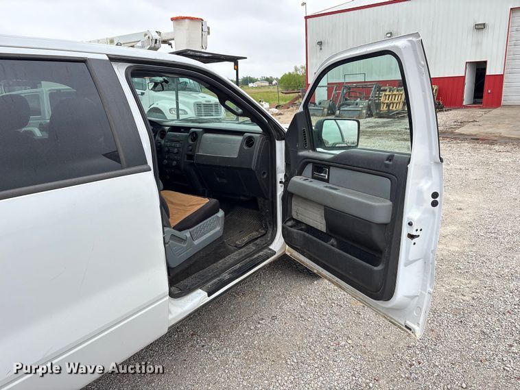 image for item EW1552 2014 Ford F150 XL Ext. Cab pickup truck