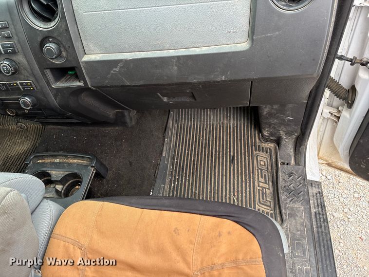 image for item EW1552 2014 Ford F150 XL Ext. Cab pickup truck