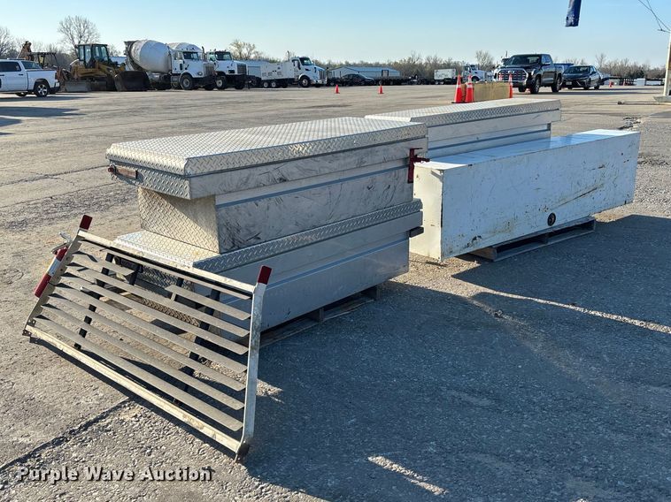 image for item FB3394 Automotive parts