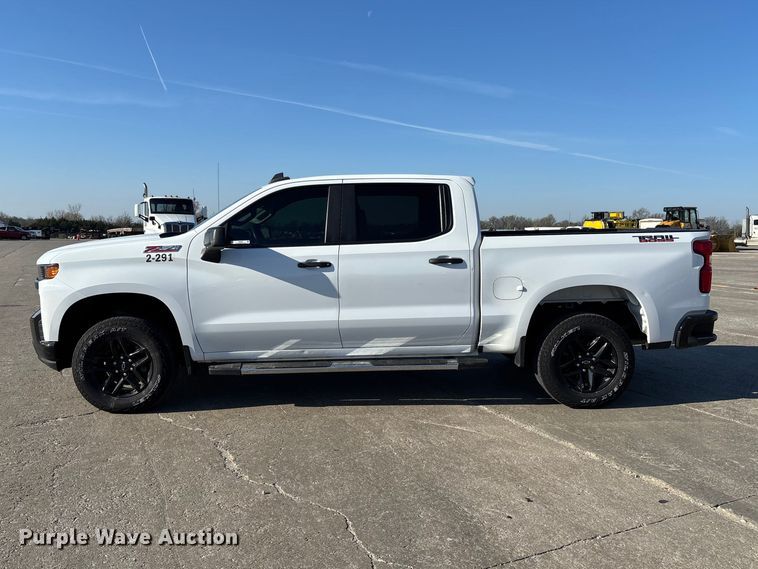 image for item FB3395 2021 Chevrolet Silverado 1500 Crew Cab pickup truck