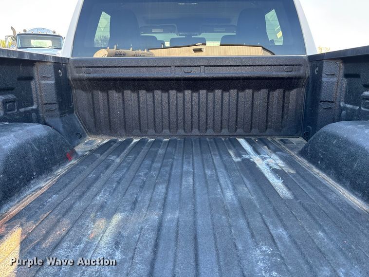 image for item FB3395 2021 Chevrolet Silverado 1500 Crew Cab pickup truck