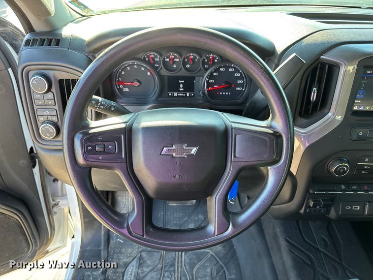 image for item FB3395 2021 Chevrolet Silverado 1500 Crew Cab pickup truck