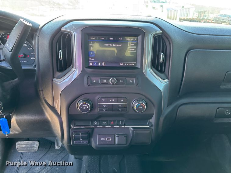 image for item FB3395 2021 Chevrolet Silverado 1500 Crew Cab pickup truck