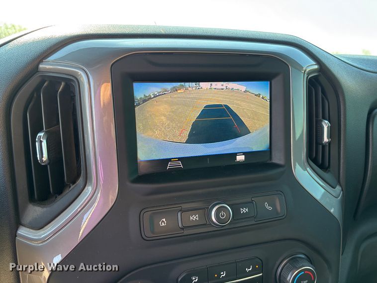 image for item FB3395 2021 Chevrolet Silverado 1500 Crew Cab pickup truck