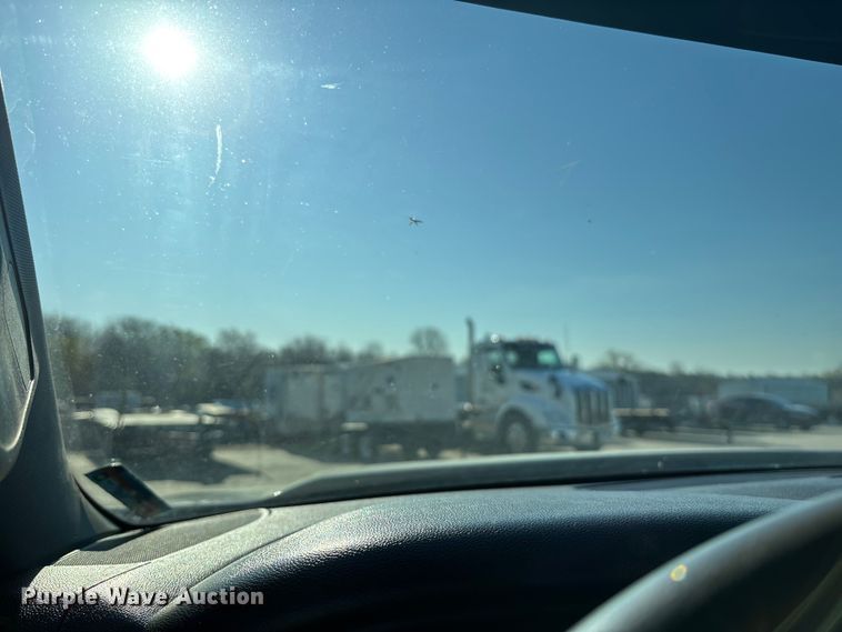 image for item FB3395 2021 Chevrolet Silverado 1500 Crew Cab pickup truck