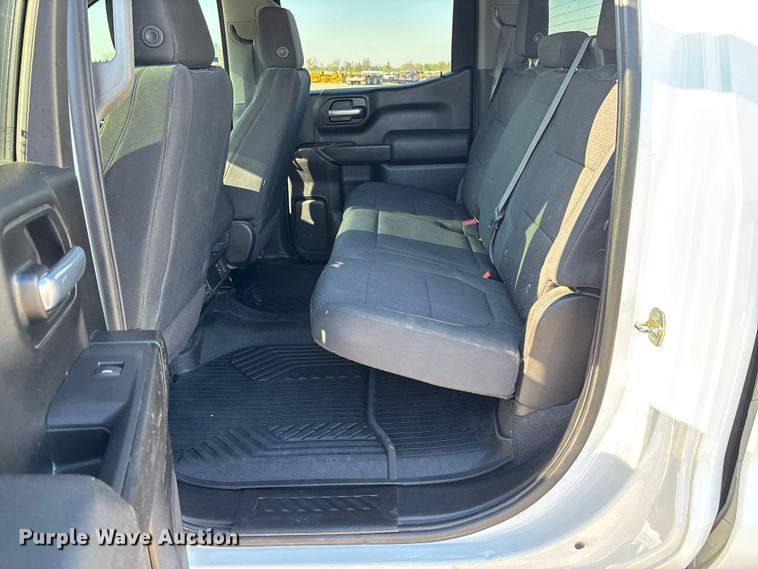 image for item FB3395 2021 Chevrolet Silverado 1500 Crew Cab pickup truck