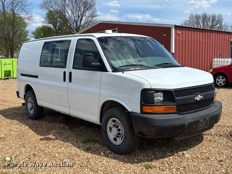 image for item FB3400 2008 Chevrolet Express 3500 van