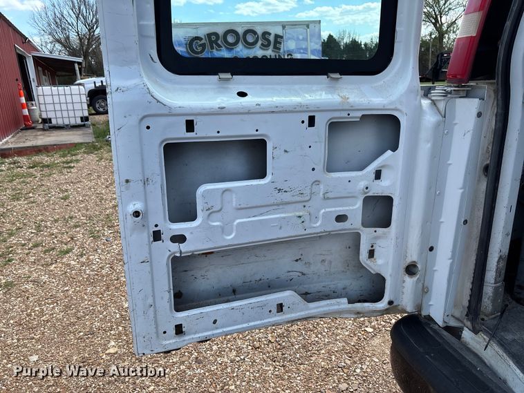 image for item FB3400 2008 Chevrolet Express 3500 van