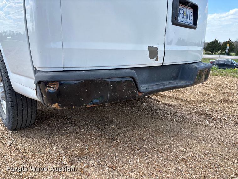 image for item FB3400 2008 Chevrolet Express 3500 van