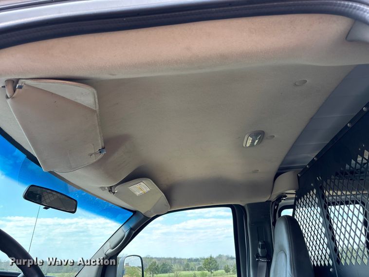 image for item FB3400 2008 Chevrolet Express 3500 van