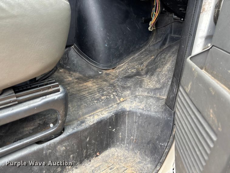 image for item FB3400 2008 Chevrolet Express 3500 van