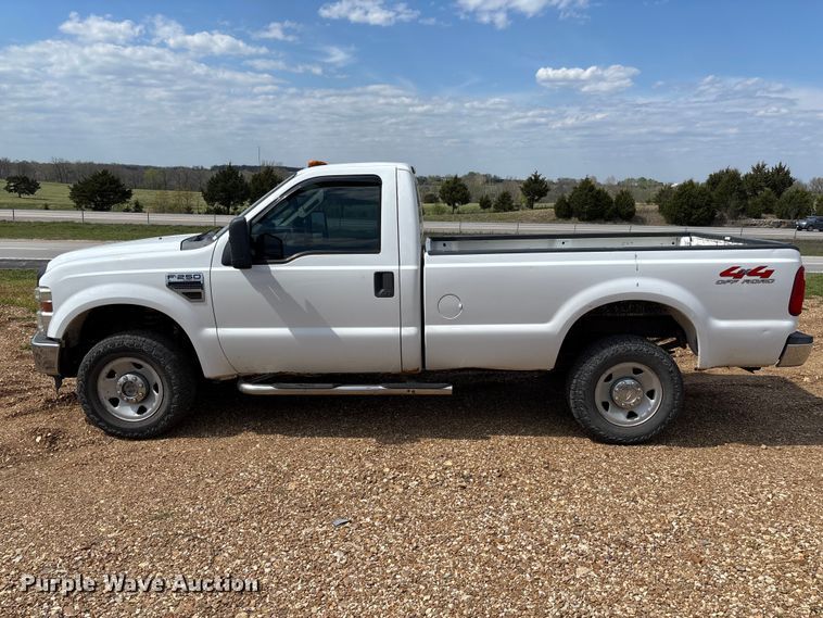 image for item FB3401 2009 Ford F250 Super Duty pickup truck