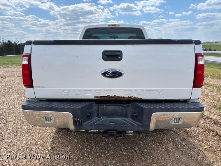 image for item FB3401 2009 Ford F250 Super Duty pickup truck