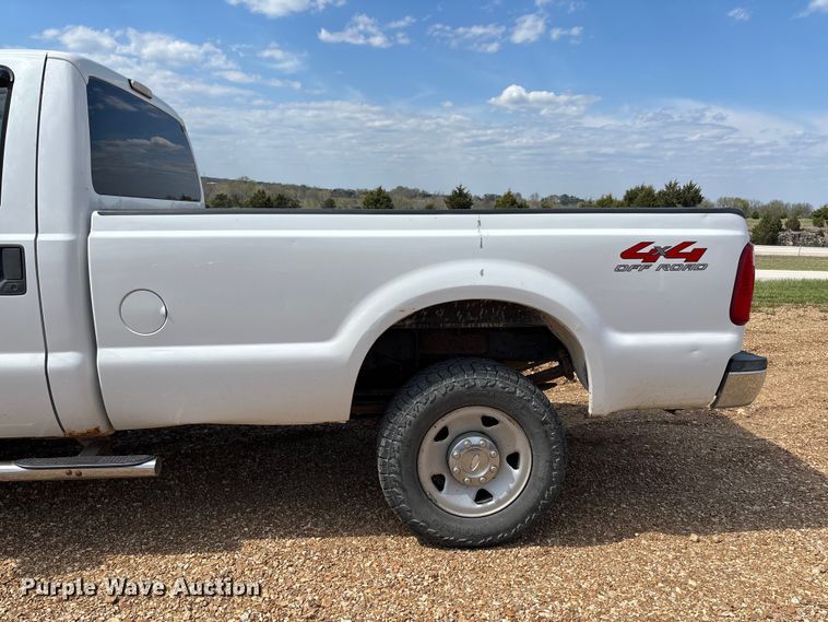 image for item FB3401 2009 Ford F250 Super Duty pickup truck