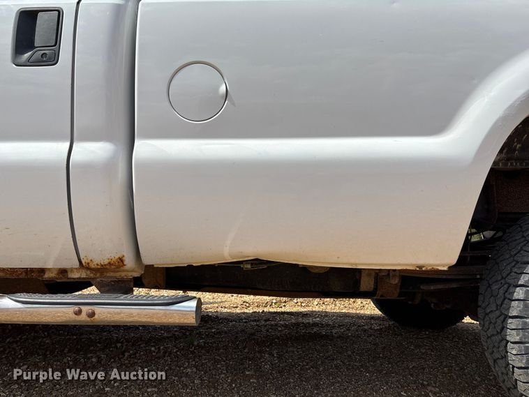 image for item FB3401 2009 Ford F250 Super Duty pickup truck