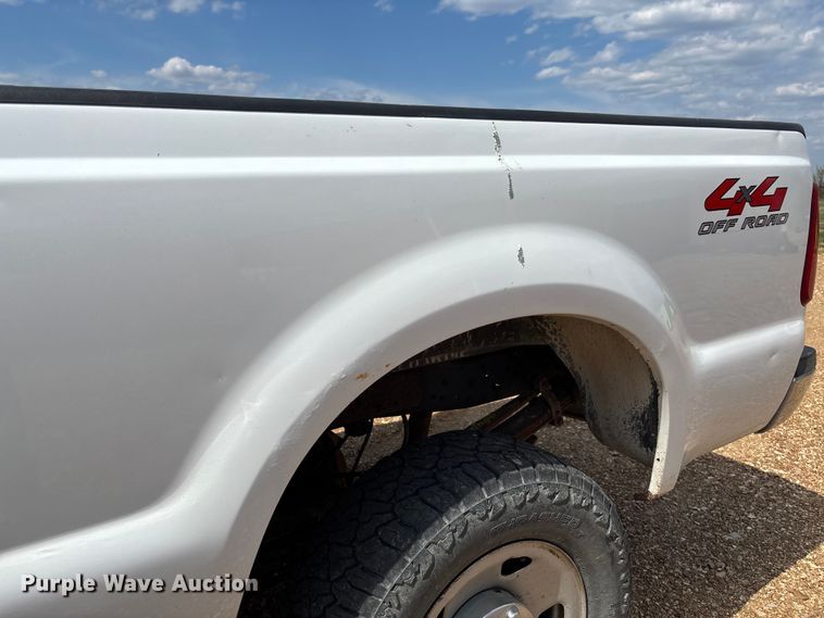 image for item FB3401 2009 Ford F250 Super Duty pickup truck