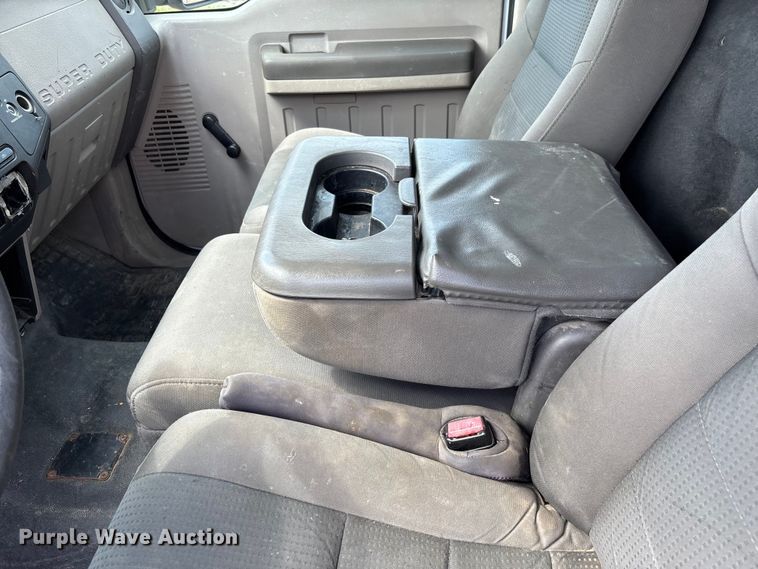image for item FB3401 2009 Ford F250 Super Duty pickup truck
