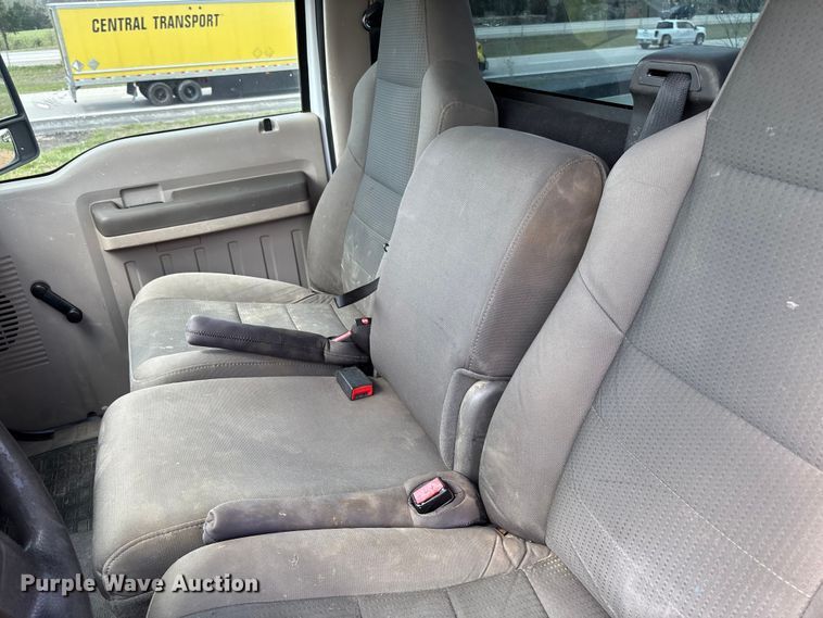 image for item FB3401 2009 Ford F250 Super Duty pickup truck