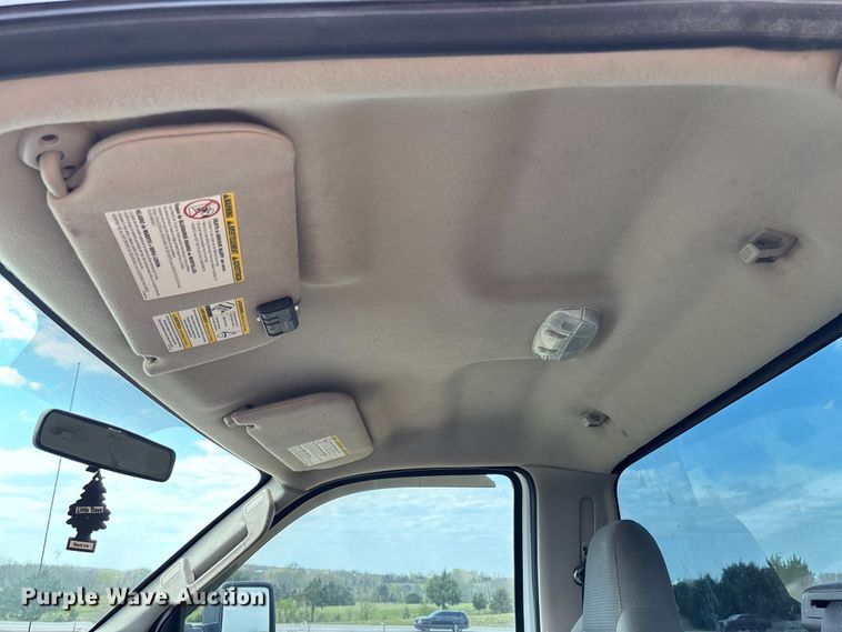 image for item FB3401 2009 Ford F250 Super Duty pickup truck