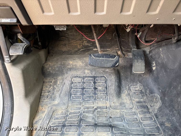 image for item FB3401 2009 Ford F250 Super Duty pickup truck