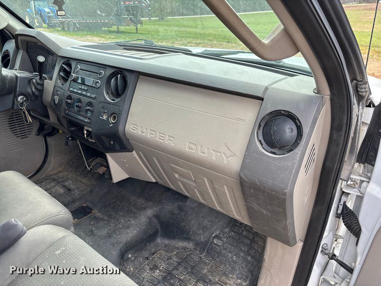 image for item FB3401 2009 Ford F250 Super Duty pickup truck