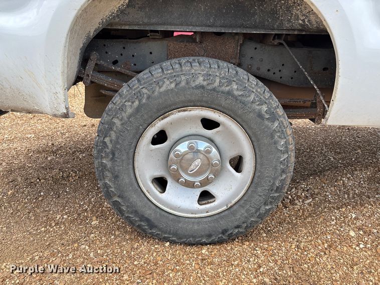 image for item FB3401 2009 Ford F250 Super Duty pickup truck